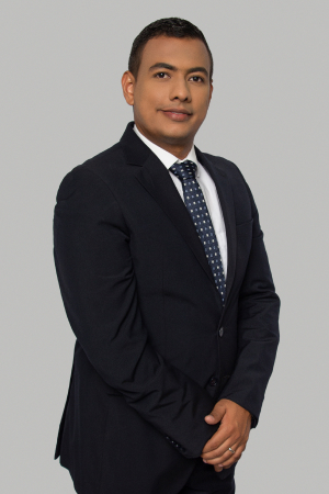Carlos De La Hoz Guerra | AROCA VIVES Lawyers